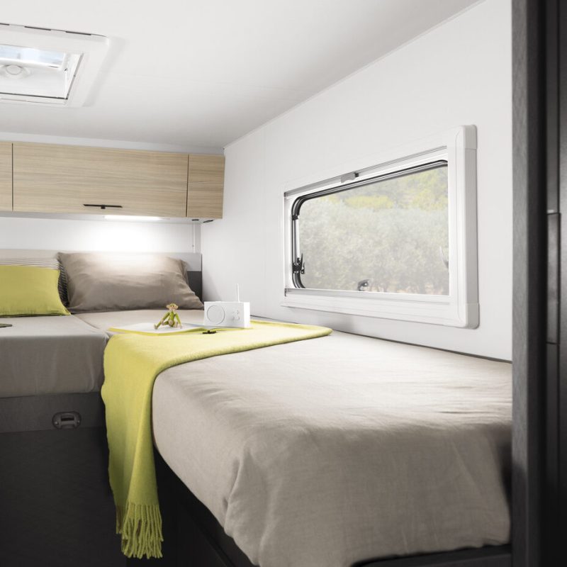 ETRUSCO_A_6.9_SB_Einzelbett-regulär_Doppelbett_Interiorvariante-Screen