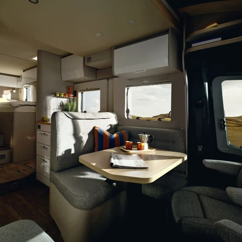 hy20_ts_680_kor_tippri_i_sitzgruppe